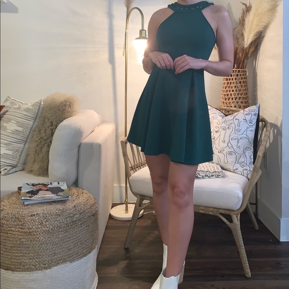 Dress - Picture 2 of 3